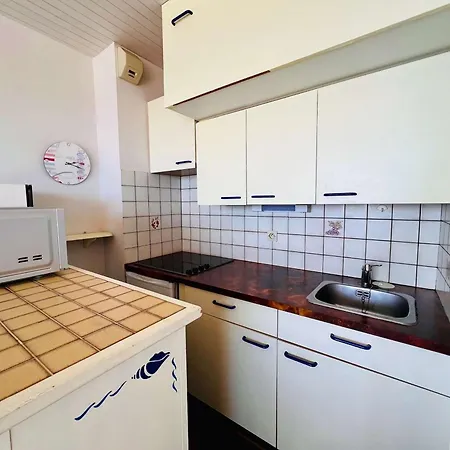 - Agreable 2 Pieces Avec Vue Sur Le Chateau, Parking, Animaux Admis - Fr-1-478-9 *